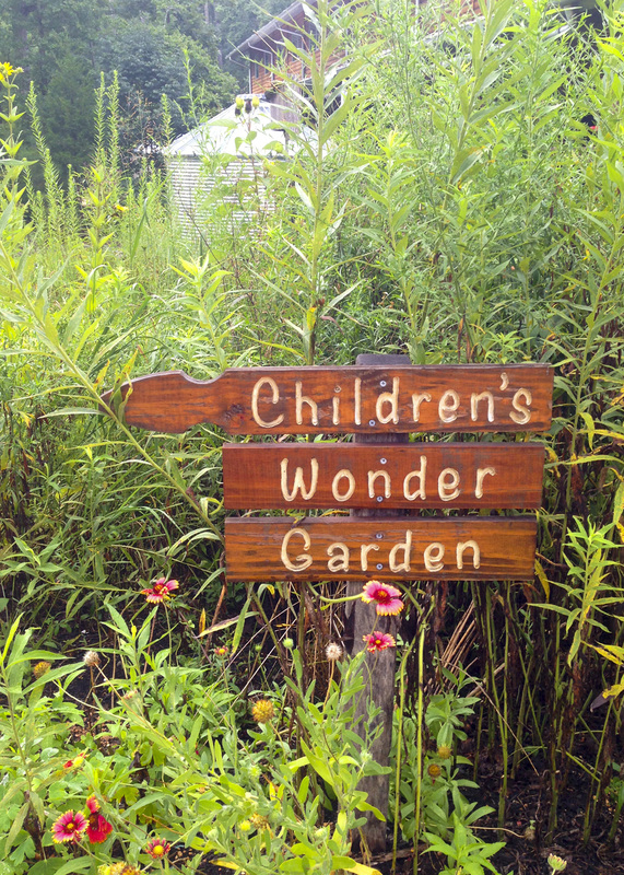 A great resource for outdoor, family-friendly activities in and around Chapel Hill and Pittsboro, NC. The Children's Wonder Garden at the North Carolina Botanical Garden. By Calm Cradle Photo & Design