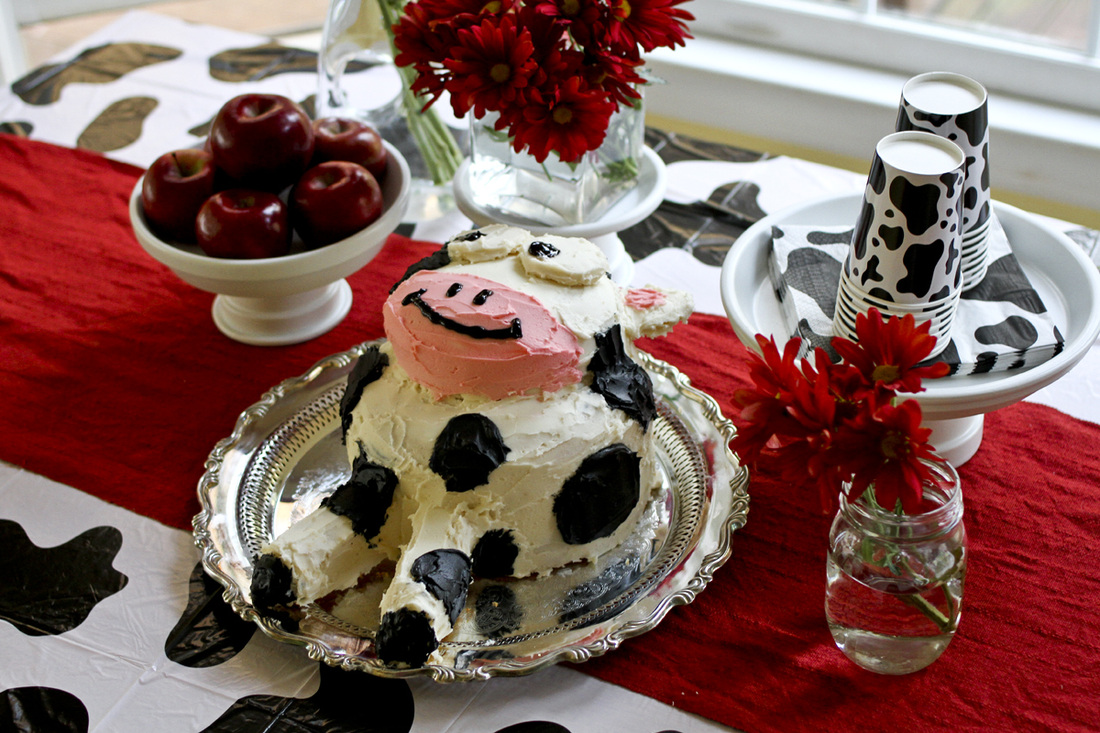 Cow-themed birthday. (Black, white and pink cow cake for 3-year-old's birthday party.) By Calm Cradle Photo & Design