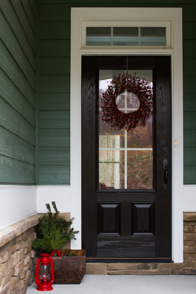 Holiday front porch tour. Christmas decor (red and white). By Calm Cradle Photo & Design